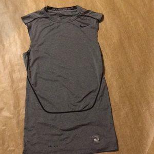 NIKE PRO COMBAT COMPRESSION SLEEVELESS, Small